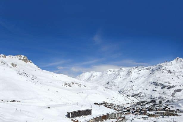 Two British men die after avalanche hits popular Val d’Isère ski resort in France